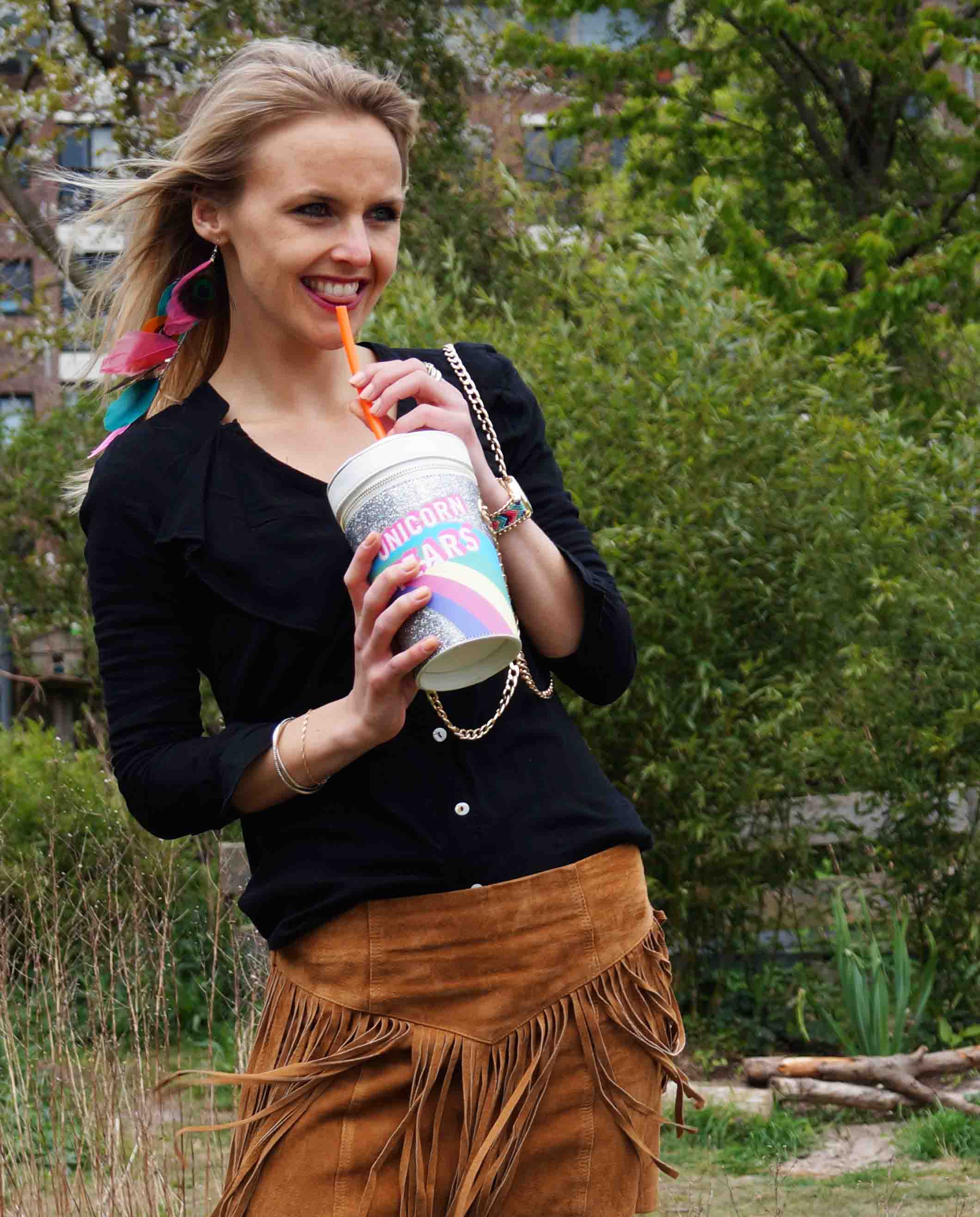 Bag at You - Fashion Blog - Fun - Festival outfit - oodt - Franje rok - Party Bag - Milkshake tas - Unicorn schoudertas