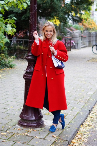 Bag-at-you---Fashion-blog---Love-Moschino-shoulderbag---Big-vintage-red-coat---Casual-outfit