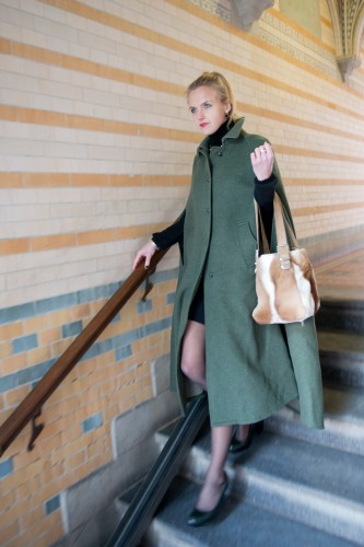 Bag-at-you---Fashion-blog---Timeless-elegance---Mantle-and-handbag