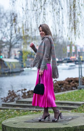 Bag-at-you---Fashion-blog---Pink-skirt-for-winter